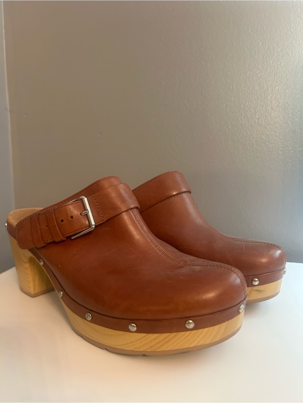 Clarks Women’s Leather Clog Mules in Tan with Reversible Buckle